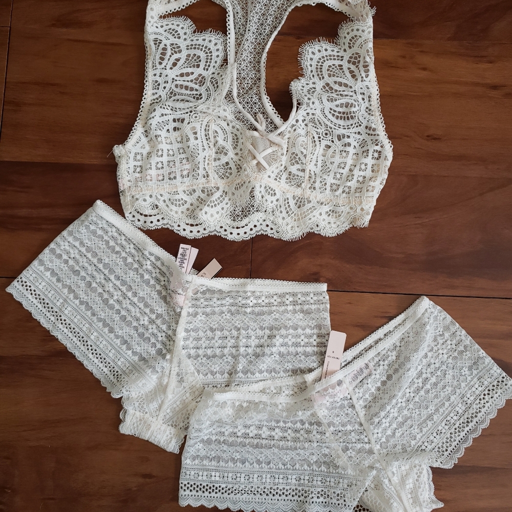 Victoria Secret Cream Bralette & 2 Shortie Panties